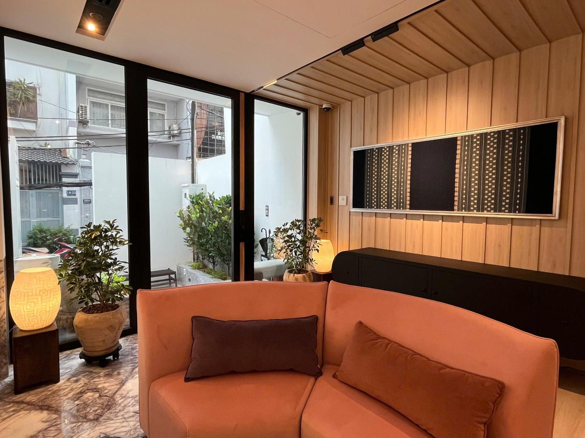 The Ahouse High-end Interior Design Building Căn hộ TP. Hồ Chí Minh