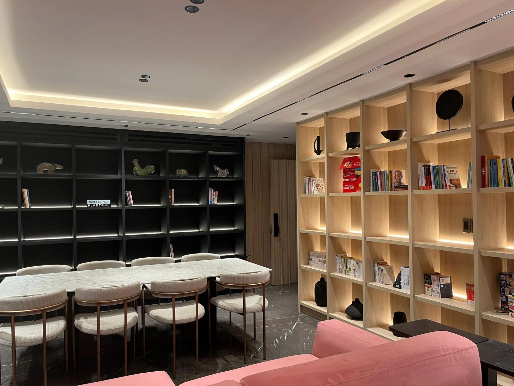 Căn hộ The Ahouse High-end Interior Design Building TP. Hồ Chí Minh