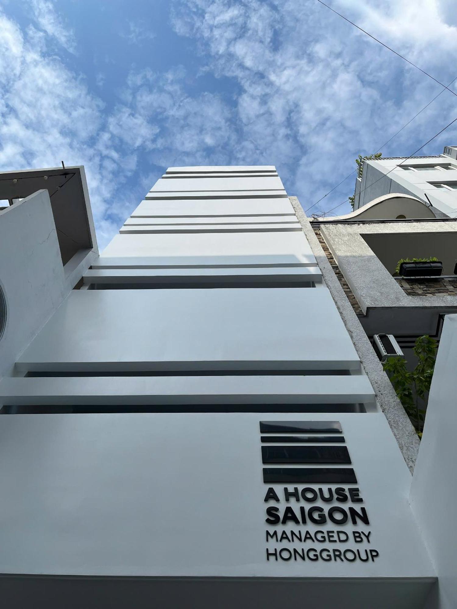 The Ahouse High-end Interior Design Building Căn hộ TP. Hồ Chí Minh
